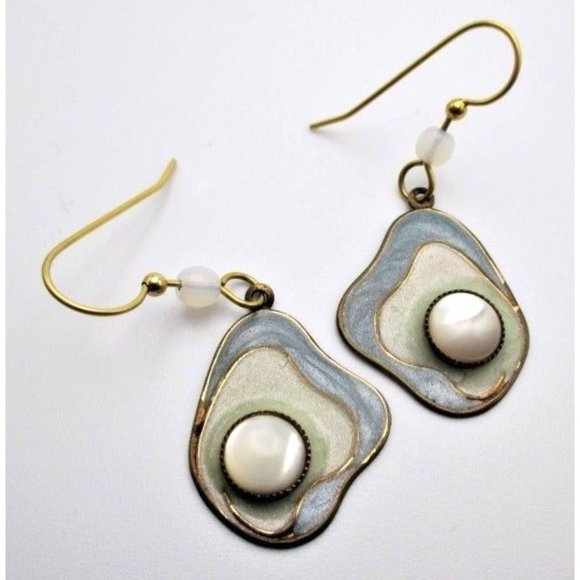 Mother of Pearl Enamel Pierced Earrings Fashion Jewelry - Picture 3 of 5